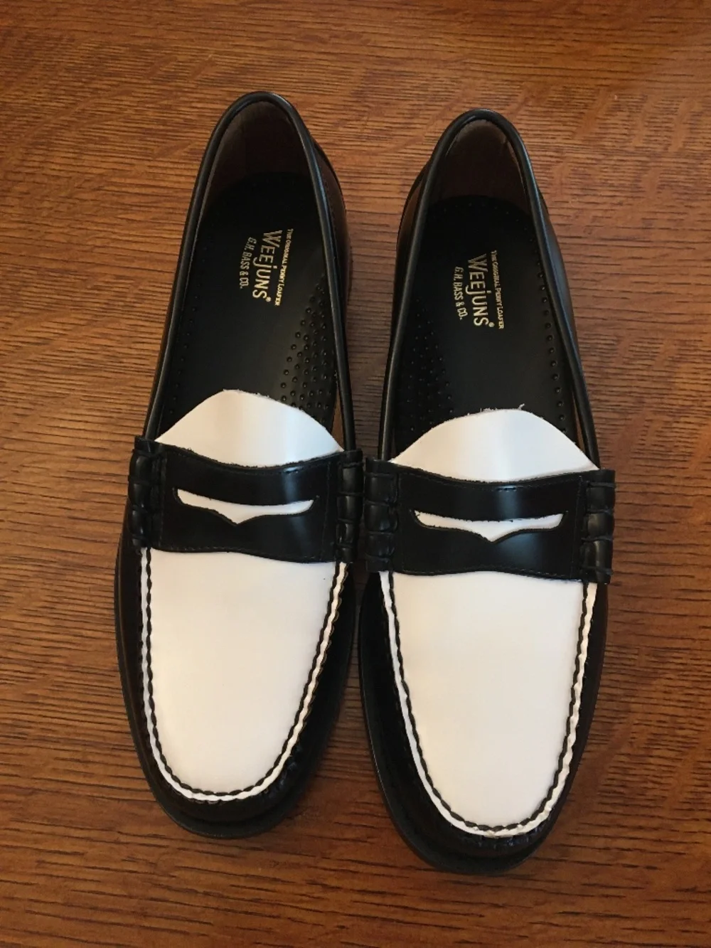 GH Bass Weejuns Larson Colorblock Black and White Loafers Sz 11